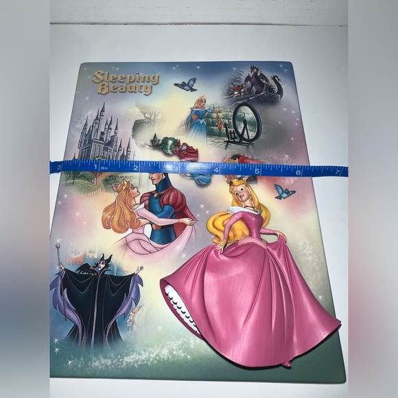 🔥Disney 3D Sleeping Beauty Bradford Exchange Decorative Wall Plaque - Picture 6 of 7